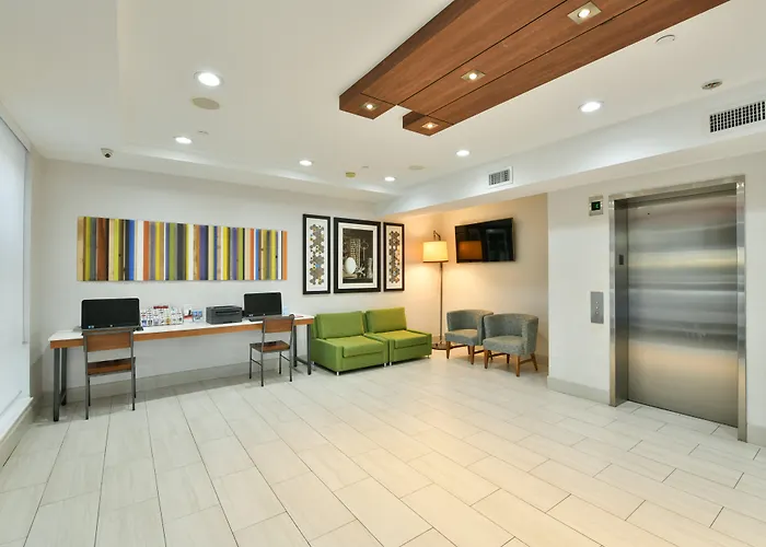 Holiday Inn Express Staten Island West, An Ihg Hotel